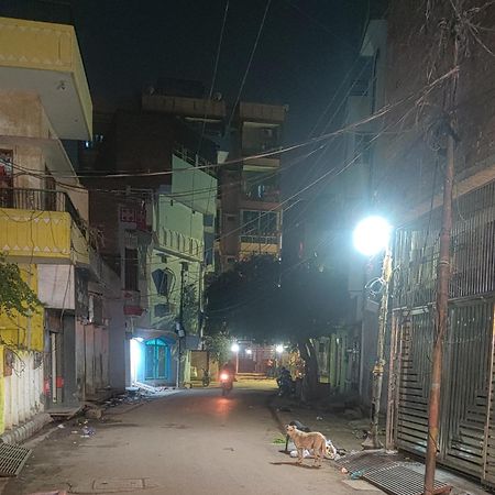 Madhuri Guest House Varanasi Eksteriør billede