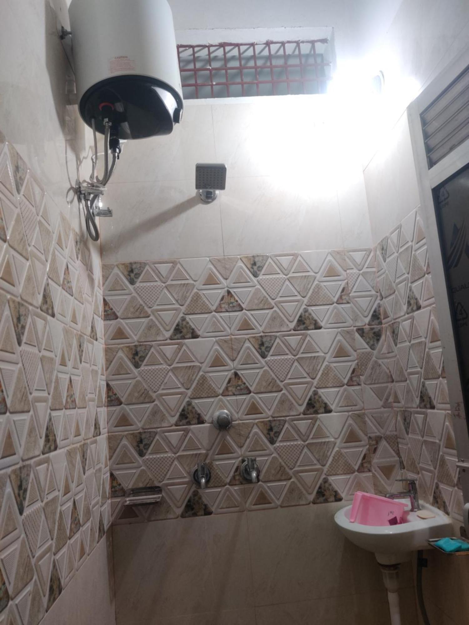 Madhuri Guest House Varanasi Eksteriør billede